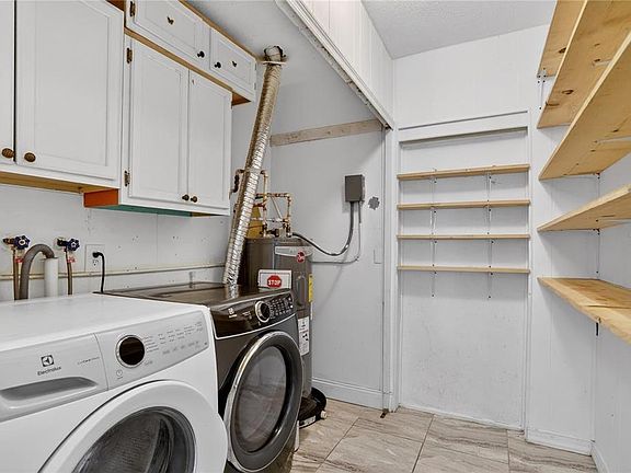 5th image of 8071 Rhea Cir #B