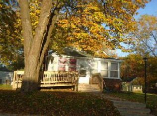 2121 Mohawk Ave, Saint Paul, MN 55119