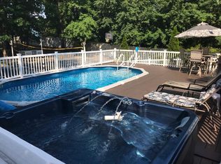 320 Green St, Old Bridge, NJ 08857