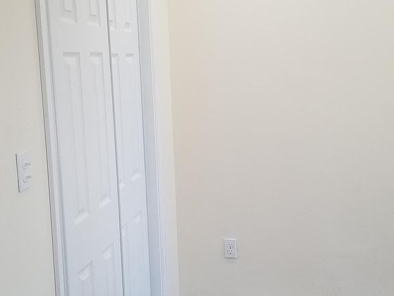 4th image of 94 Carlisle St APT 2