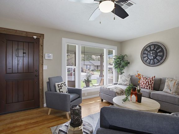 5th image of 2023 N Lake Dr