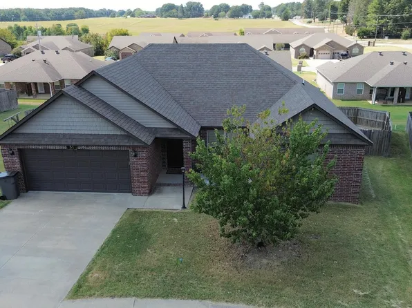 51 Ashcraft Ct, Paragould, AR 72450