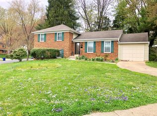 4521 Banff St, Annandale, VA 22003