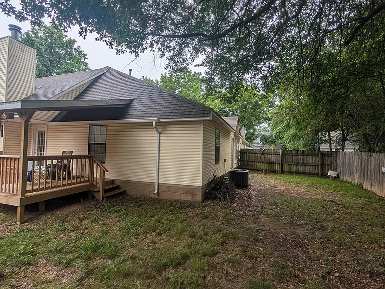2050 E Farr Ln — Photo 7