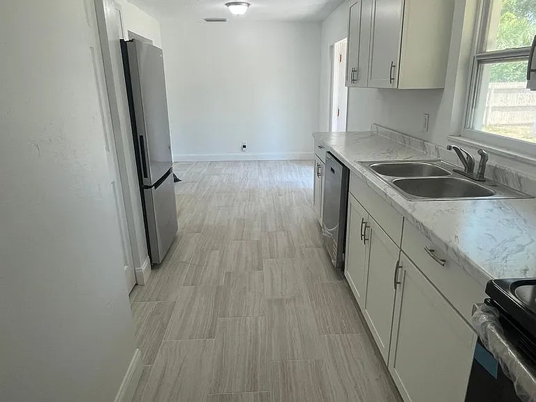 2227 Nottingham Rd — Photo 21