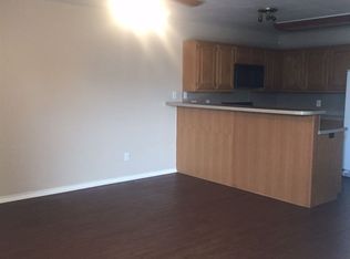 207 W Oak St, Denton, TX 76201