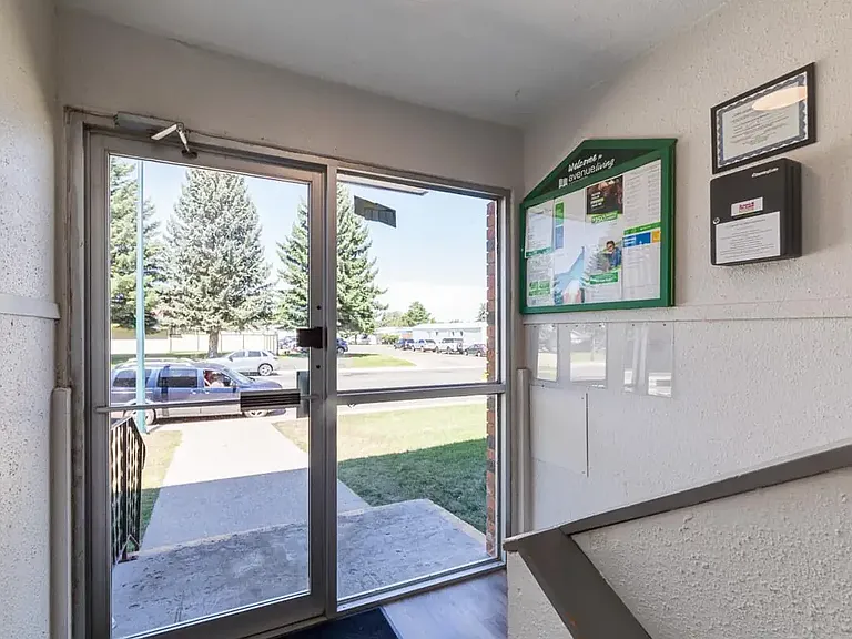 2253 Southview Dr SE — Photo 11