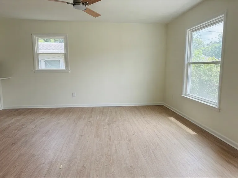 829 Coleman St — Photo 2