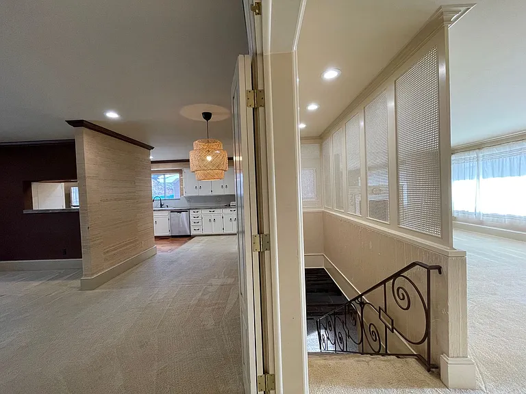 1124 Birch Ln — Photo 6