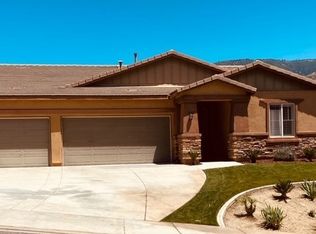 5423 N Pinnacle Ln, San Bernardino, CA 92407
