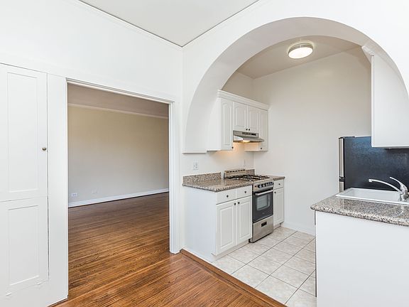 4th image of 2600 Van Ness Ave APT 404