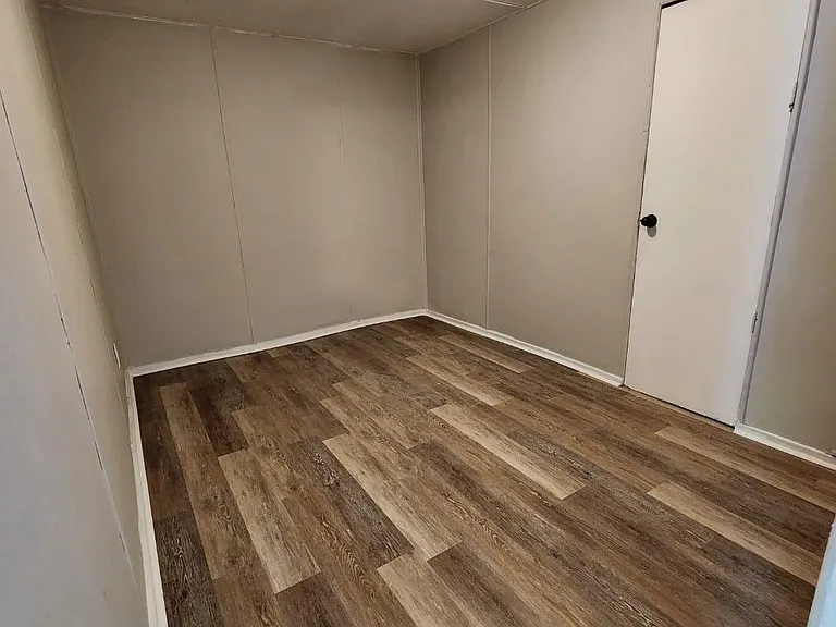 312 Centre St #5 — Photo 8