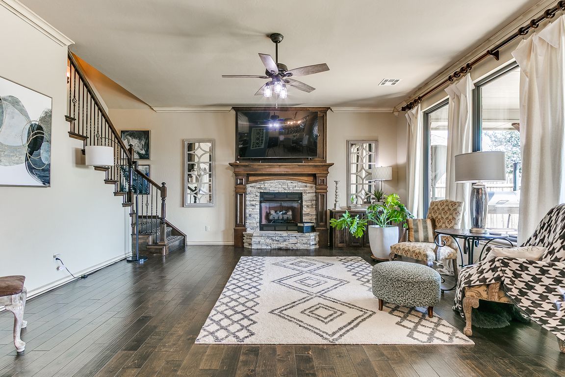 next background image