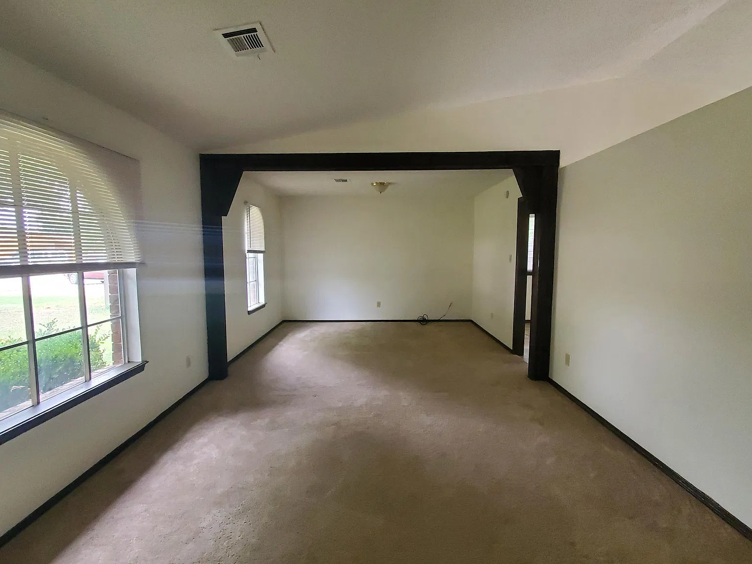 3 bed, 1484 sqft, $1,400 — Photo 4