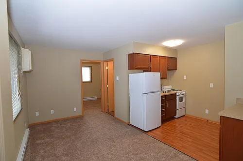 533 McCormick Ave #2 — Photo 6