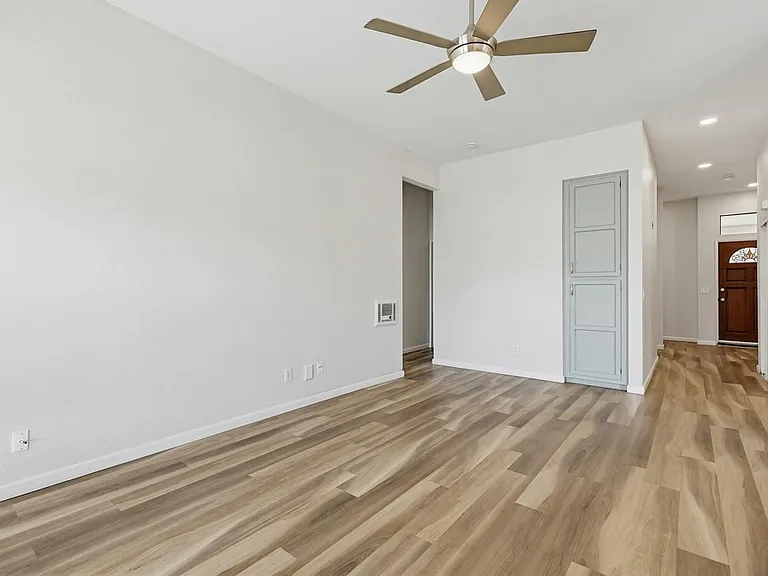 270 Dahlia Ave #9-1 — Photo 11