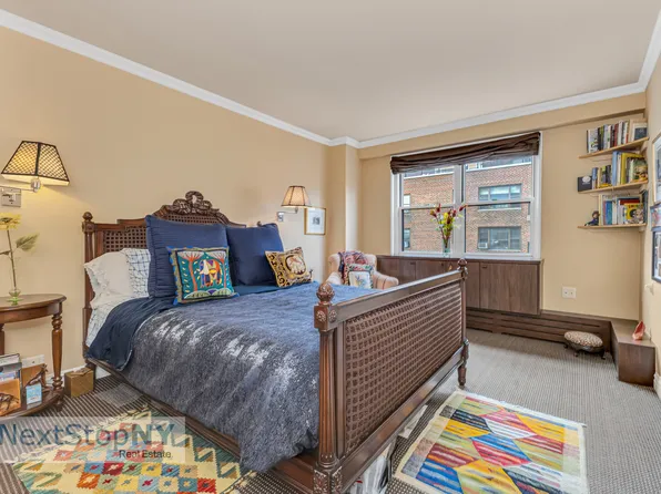 1175 York Avenue image 11 of 19