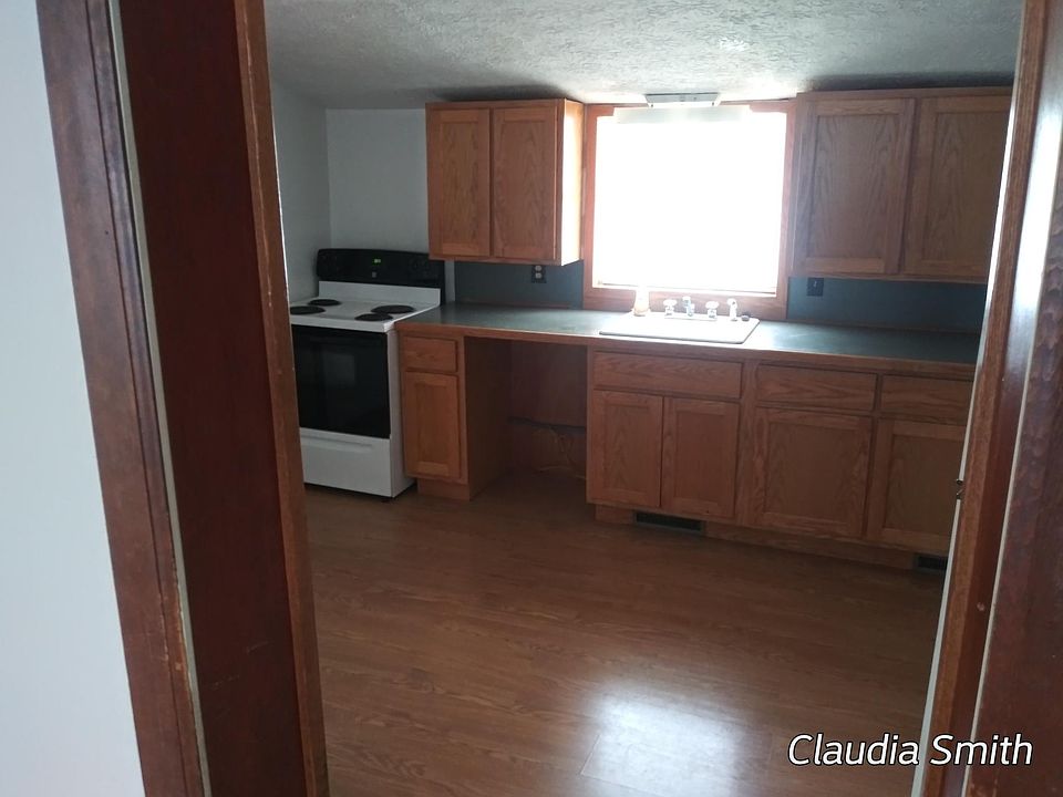 2nd image of 181 Broad St