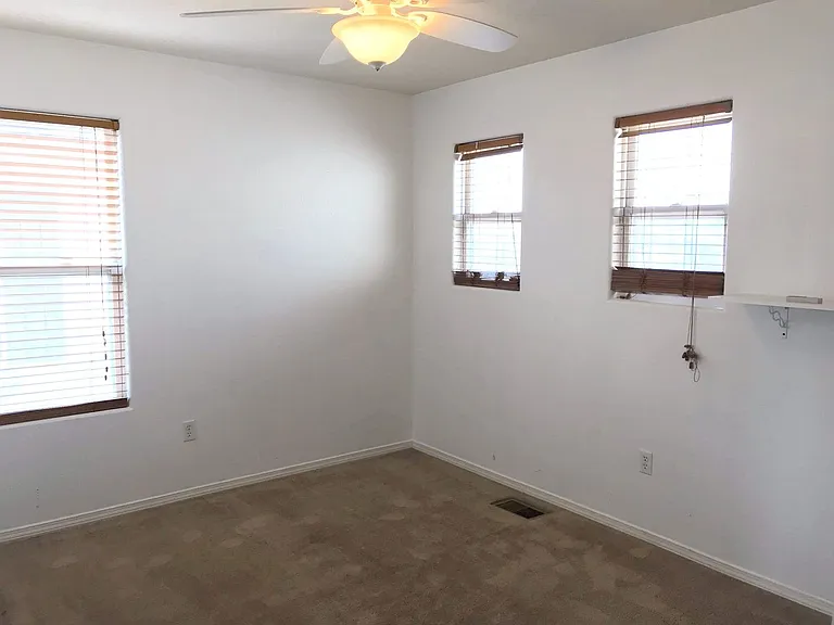 3612 Clear Creek Rd NE — Photo 27