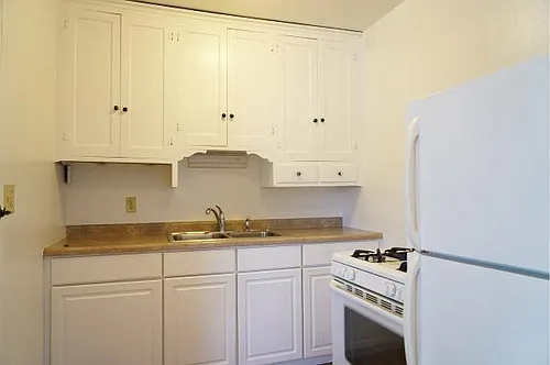 Grand Ave Apartments Photo 1 Grand Ave Apartments Photo 1