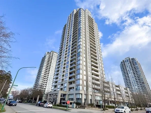 7088 Salisbury Ave, Burnaby, BC