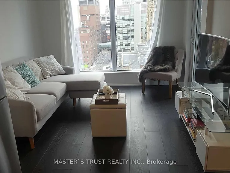 68 Shuter St #1106 — Photo 7