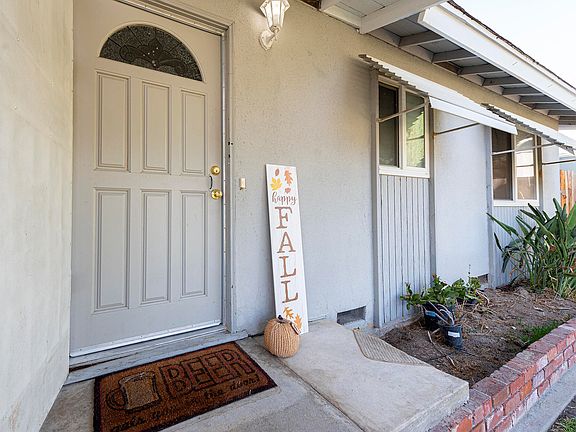 5th image of 3148 E Duran Ave