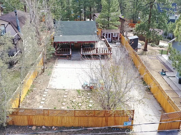 542 Highland Rd — Photo 2