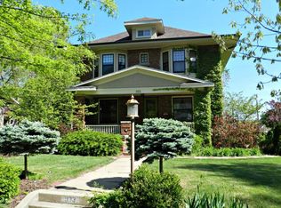 933 W 3rd St, Maryville, MO 64468