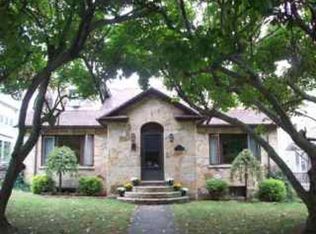 1527 Adams Ave, Dunmore, PA 18509