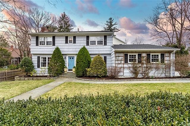 1st image of 65 Rosehill Ave