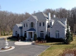 20 Wood Hollow Ln, Northport, NY 11768