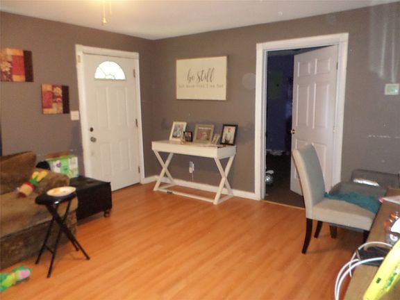 2nd image of 409 Holley St