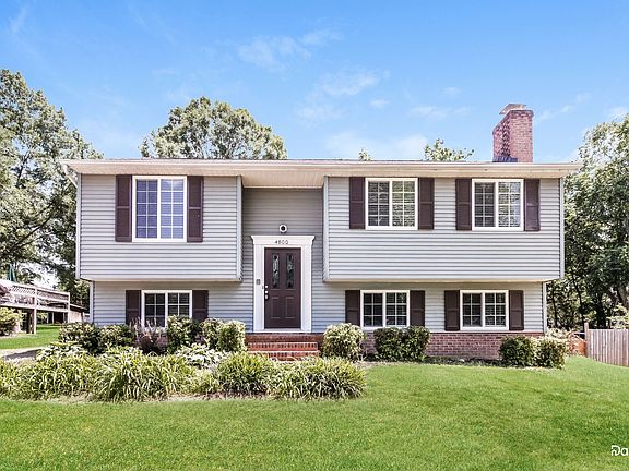 2nd image of 4800 Cheviot Rd