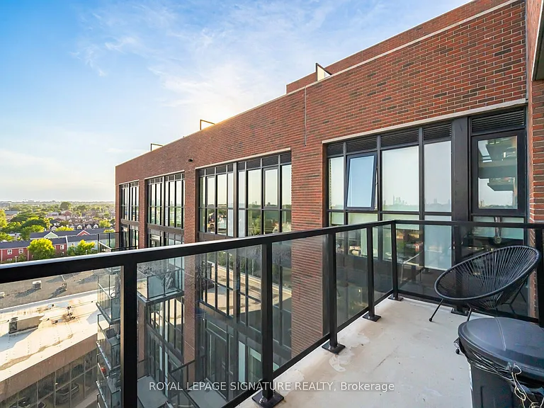 2300 Saint Clair Ave W #815 — Photo 26