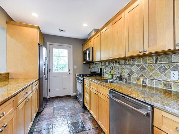 5th image of 51 Harmon St