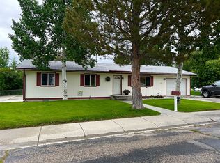 333 Del St, Lander, WY 82520