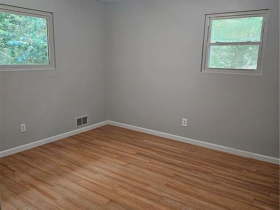 5th image of 6845 Fielder Rd