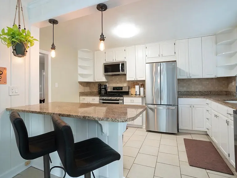 1735 Woodland Dr — Photo 8