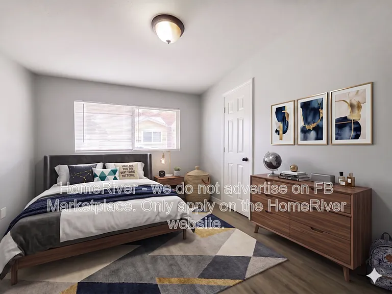 2221 E Beverly Ln — Photo 7