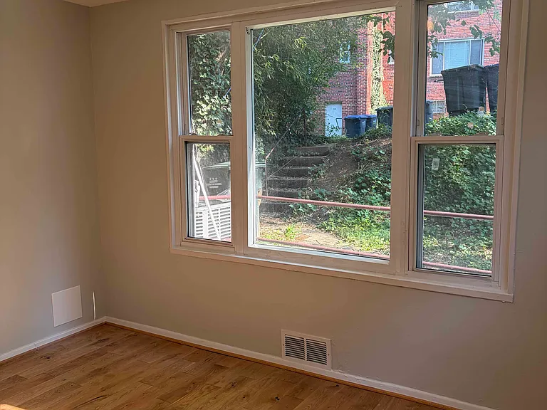 107 Victor St NE #1 — Photo 12