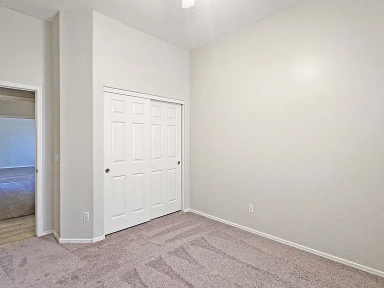 13588 W Alvarado Dr — Photo 26