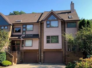 1431 Towne Square Dr, Allison Park, PA 15101