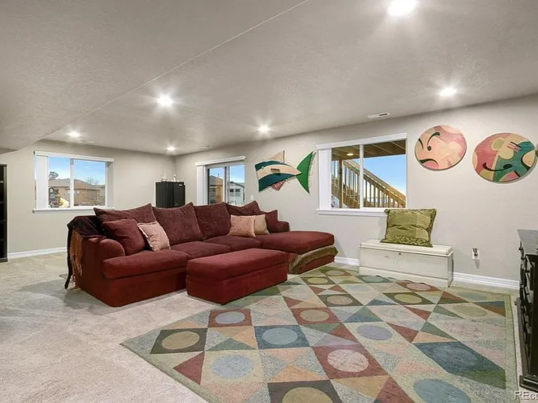 641 Lene Ln — Photo 12