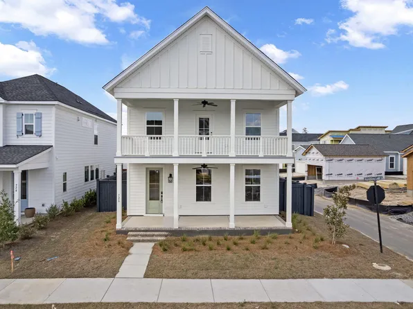 726 Rumbling Leaf Ln, Summerville, SC 29486