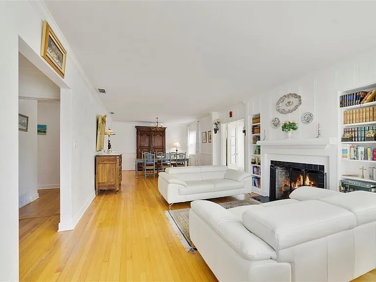 515 Florida St — Photo 15