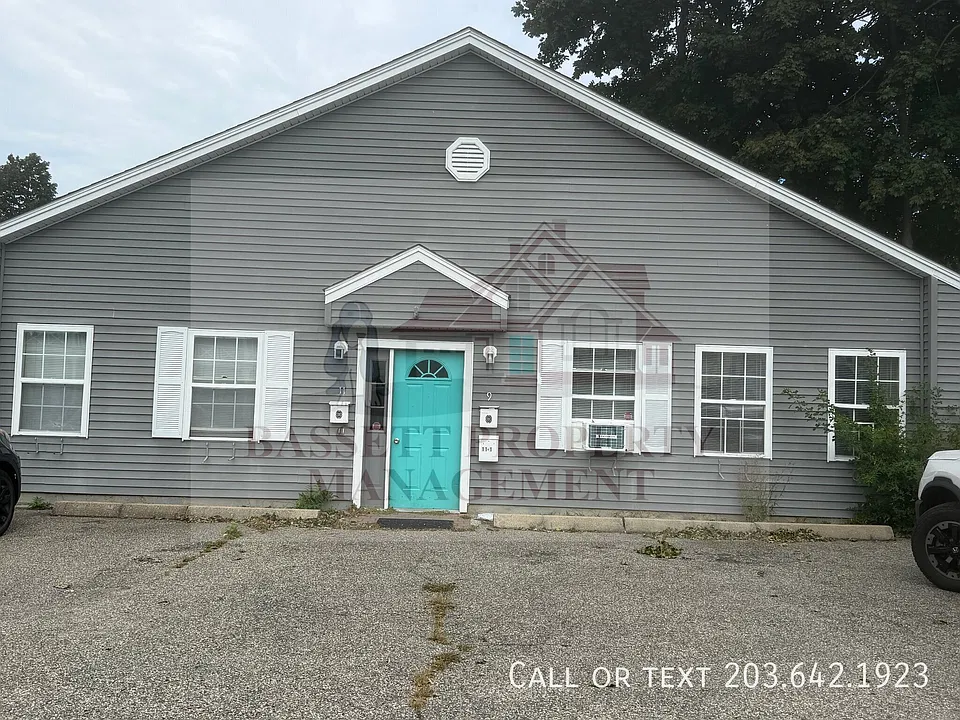 9 Charles St