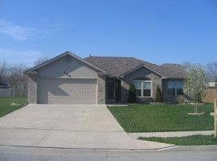 2505 Oakmeadows Dr, Columbia, MO 65202