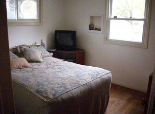 1412 McPherson St, Elkhart, IN 46514