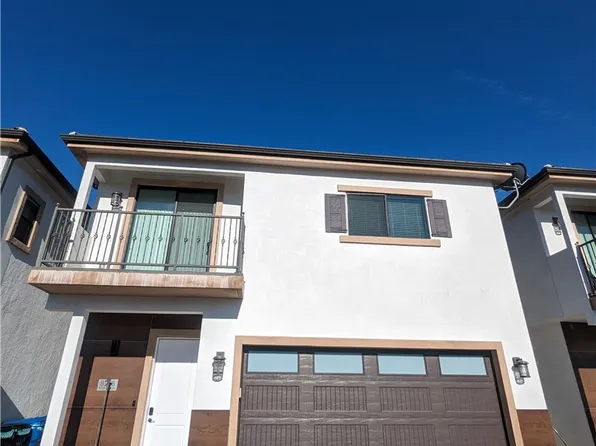 8254 N Sharuzi Ln, Northridge, CA 91325